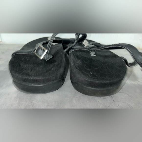 Vionic Orthaheel Lizbeth Black Leather Slingback‎ Flat Sandals Size 8 - Picture 3 of 10